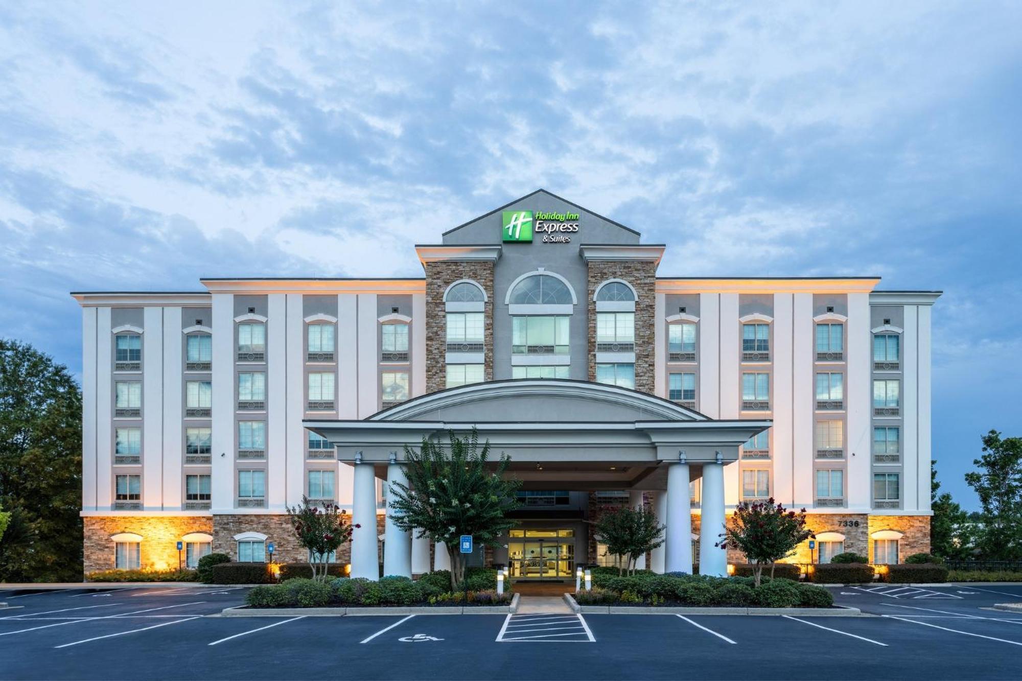 Holiday Inn Express & Suites Columbus At Northlake By Ihg Bagian luar foto